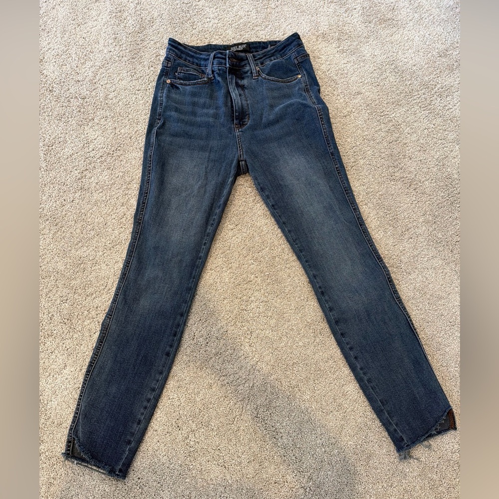 Judy Blue Dark Wash Skinny Jeans